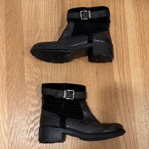 EUC Aquatalia Black Leather and Suede Ankle Boots (Water-Resistant!)